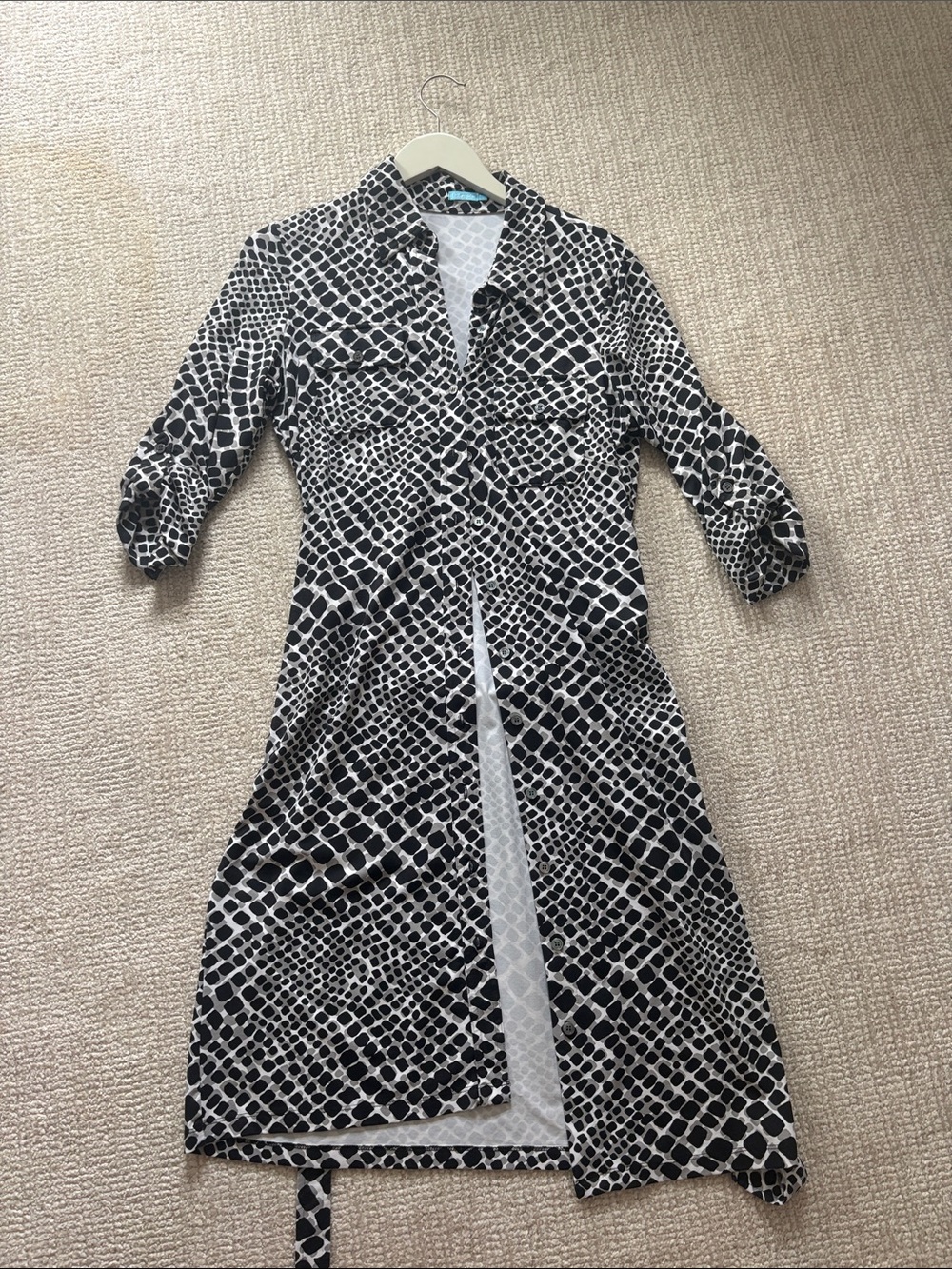 J McLaughlin Black & White Print Tie Dress
